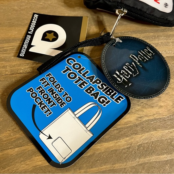 Lot of 2 Harry Potter Hogwarts House Crests Umbrella Grimauld Place Tote Bag NWT - Picture 7 of 16